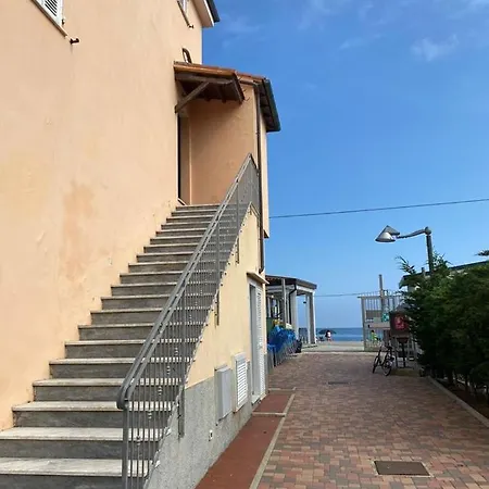 Riviera 3*