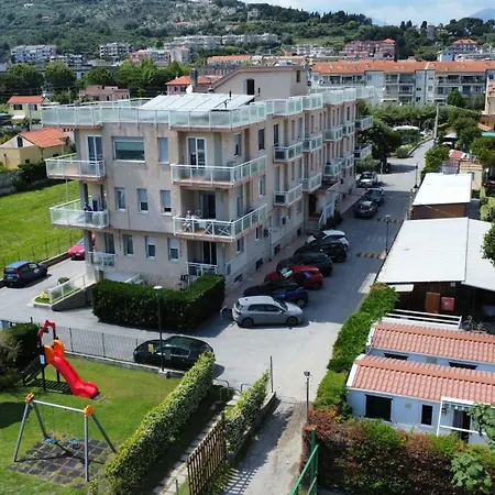 Riviera Apart Otel Albenga