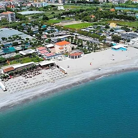 Riviera Apartmanhotel