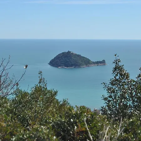 Riviera アルベンガ