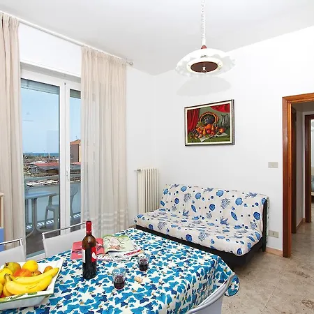 アパートホテル Riviera 3*