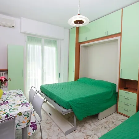 アパートホテル Riviera