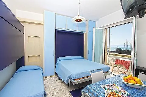 Aparthotel Riviera 3*